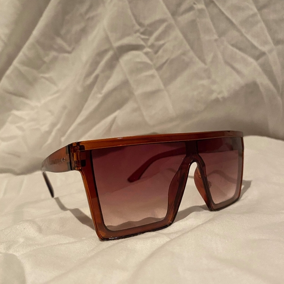 Sunglesses - Picture 8 of 16